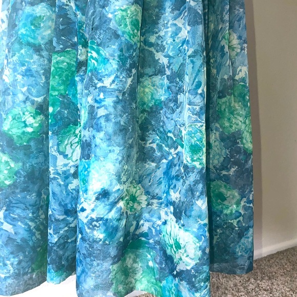 Vintage Custom made chiffon dress. Size Small. - Picture 8 of 10